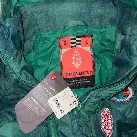 FP Movement All Prepped Patch Ski Suit Free People Jumpsuit Green Small NWT NEW - Picture 10 of 11